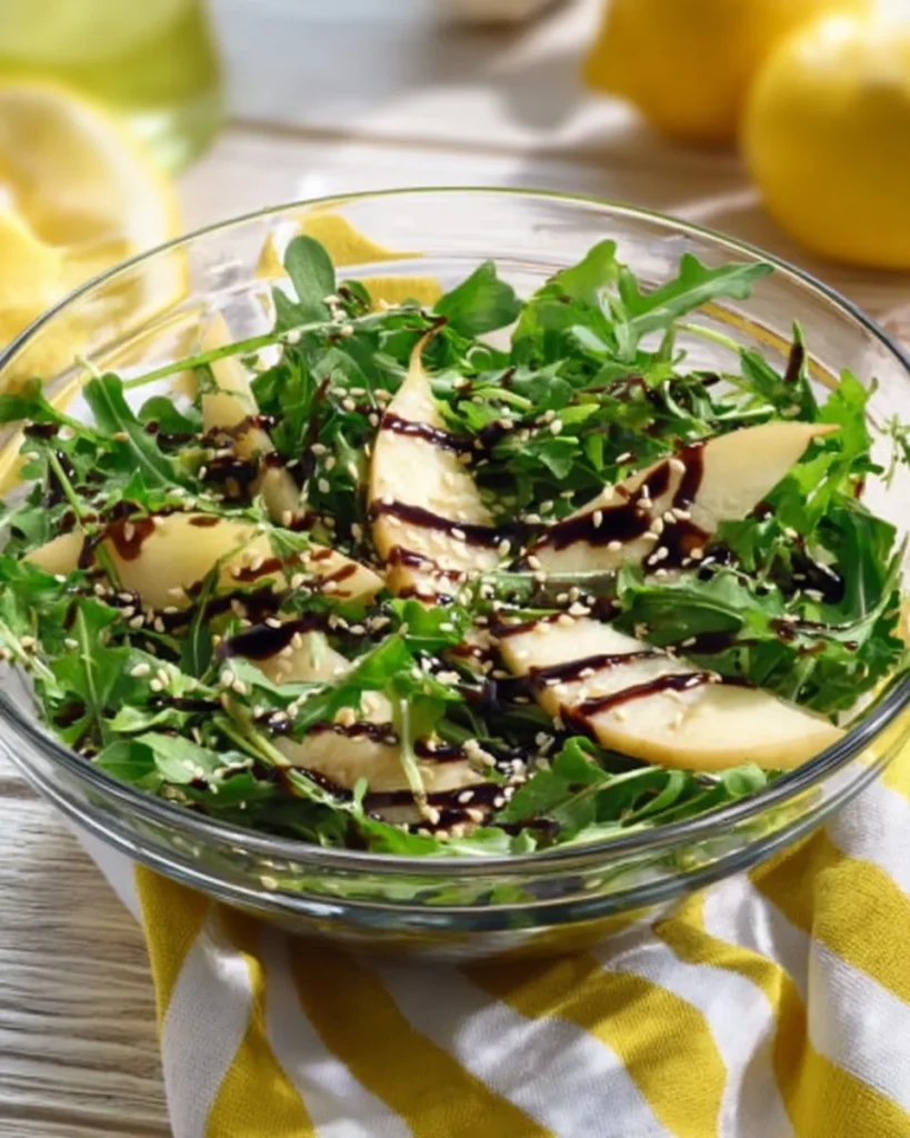 Salade fraises et roquette au parmesan