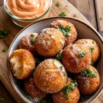 Délicieuses croquettes de pommes de terre au fromage dorées et croustillantes